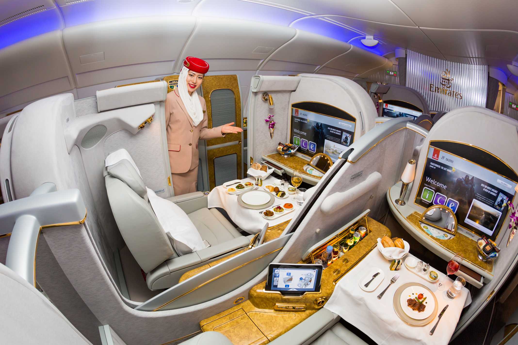 Como é voar de Emirates