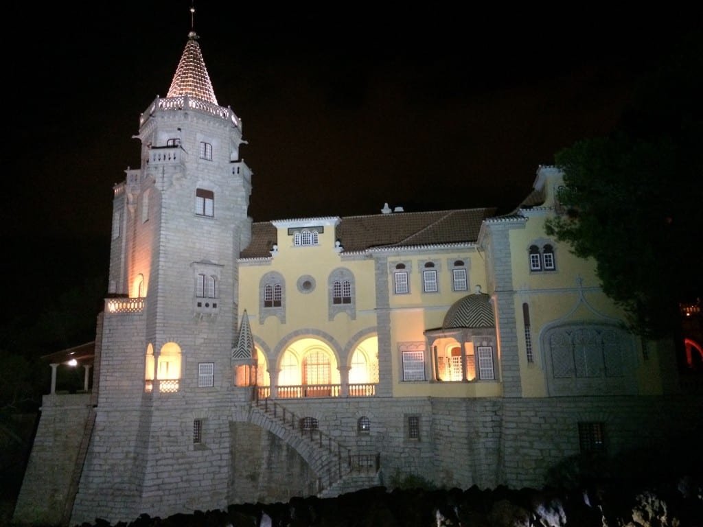cascais-portugal-noite