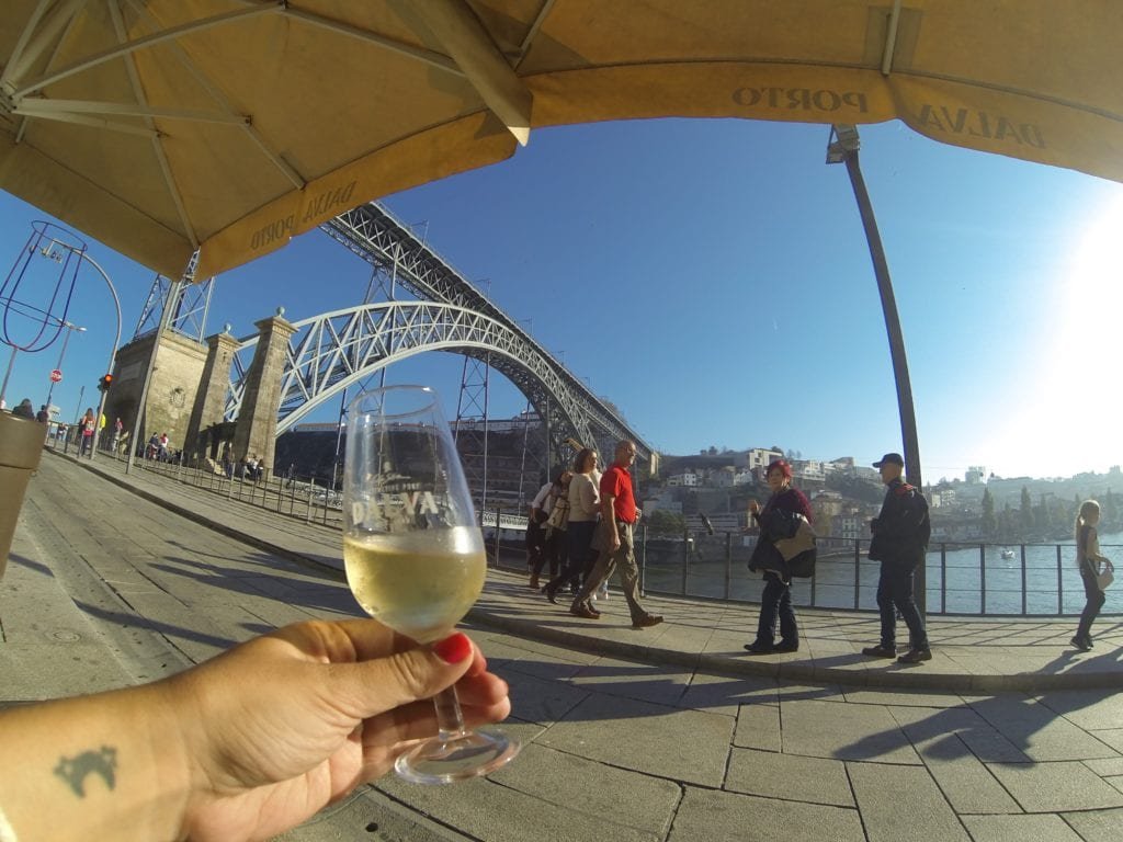 Vinho do Porto no Fish Fixe, restaurante delícia na Ribeira!