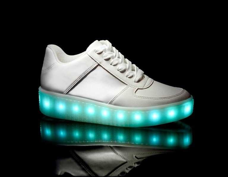 Tênis com Luz: amor ou pavor?