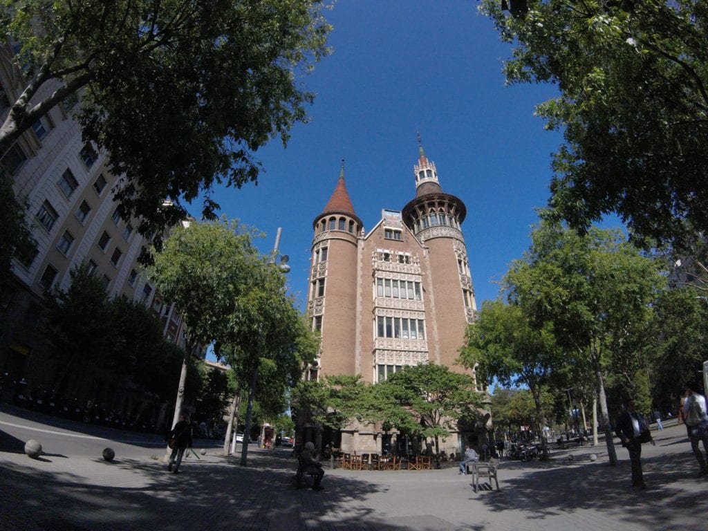 Casa de Les Punxes, Barcelona