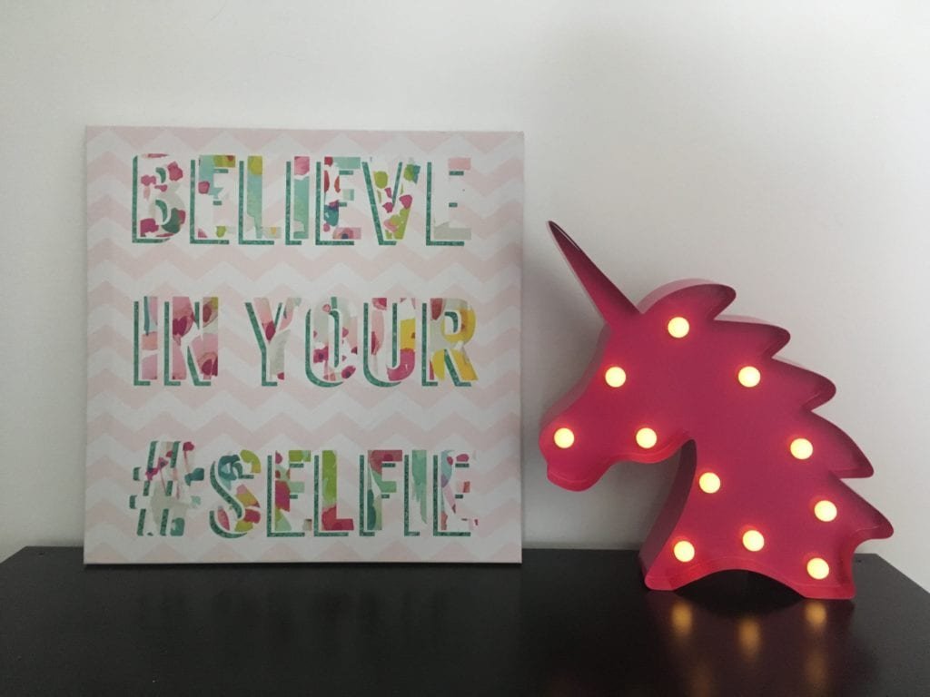 Decoração da Primark: Luminária de Unicórnio