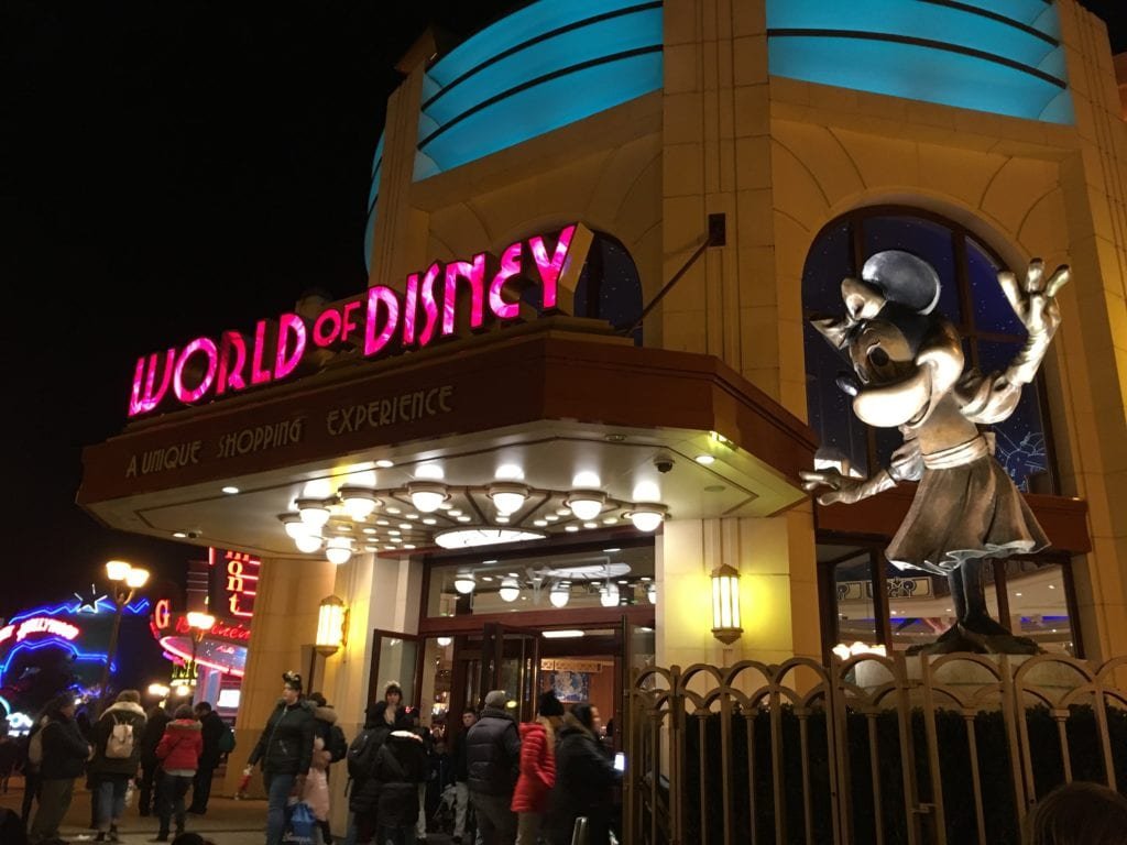 World of Disney, a maior loja do Disney Village Paris!