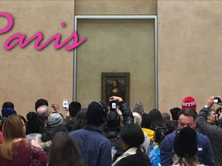 Visitando a Monalisa no Museu do Louvre!