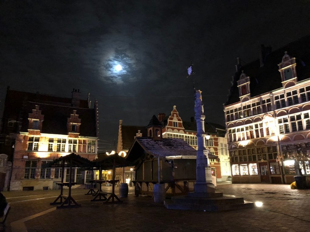 Turismo na Bélgica: Gent à noite!