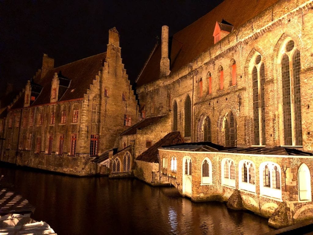 Bruges à noite