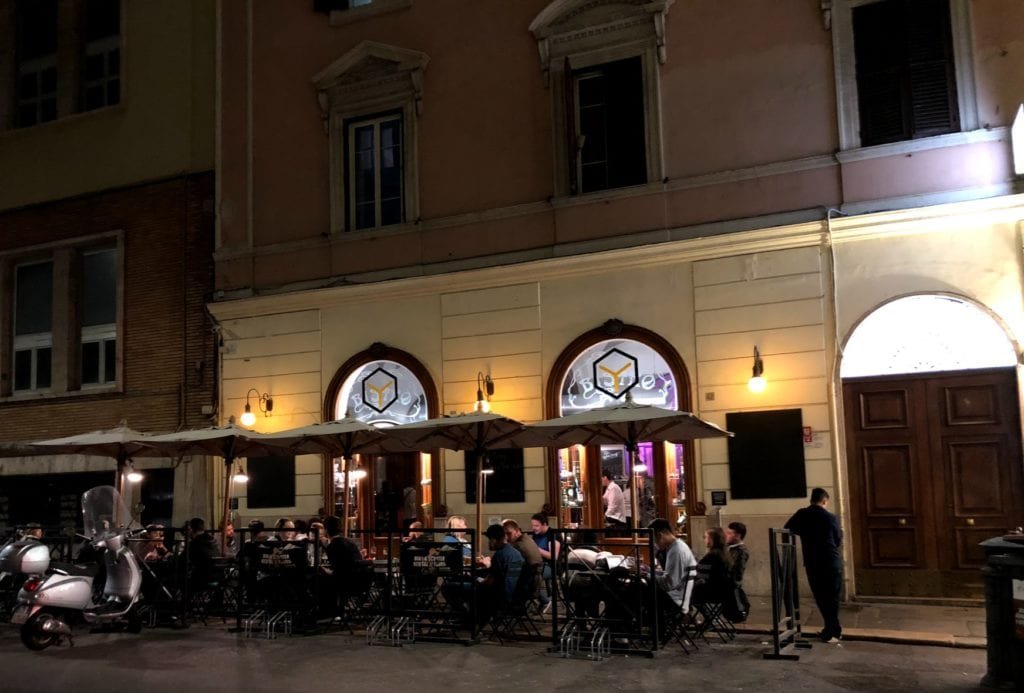 The Yellow Hostel Roma, Itália