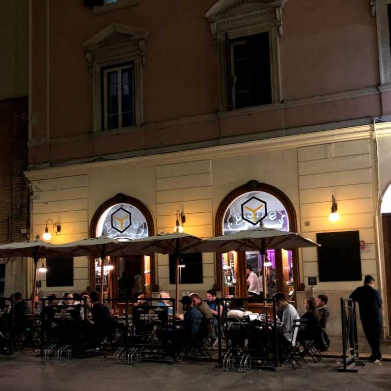 The Yellow Hostel: hospedagem divertida em Roma!