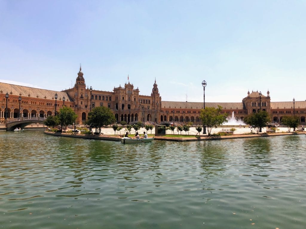 Roteiro de Sevilha em 1 dia: Plaza de Espanha
