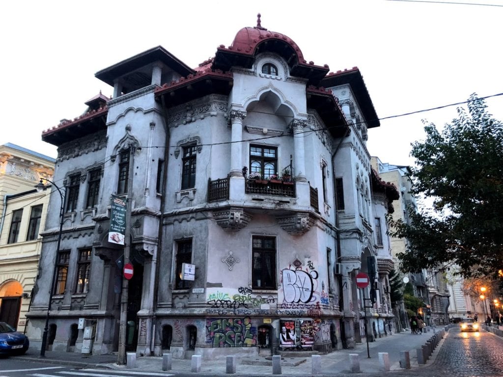 O que fazer em Bucareste: roteiro de 3 dias na capital da Romênia