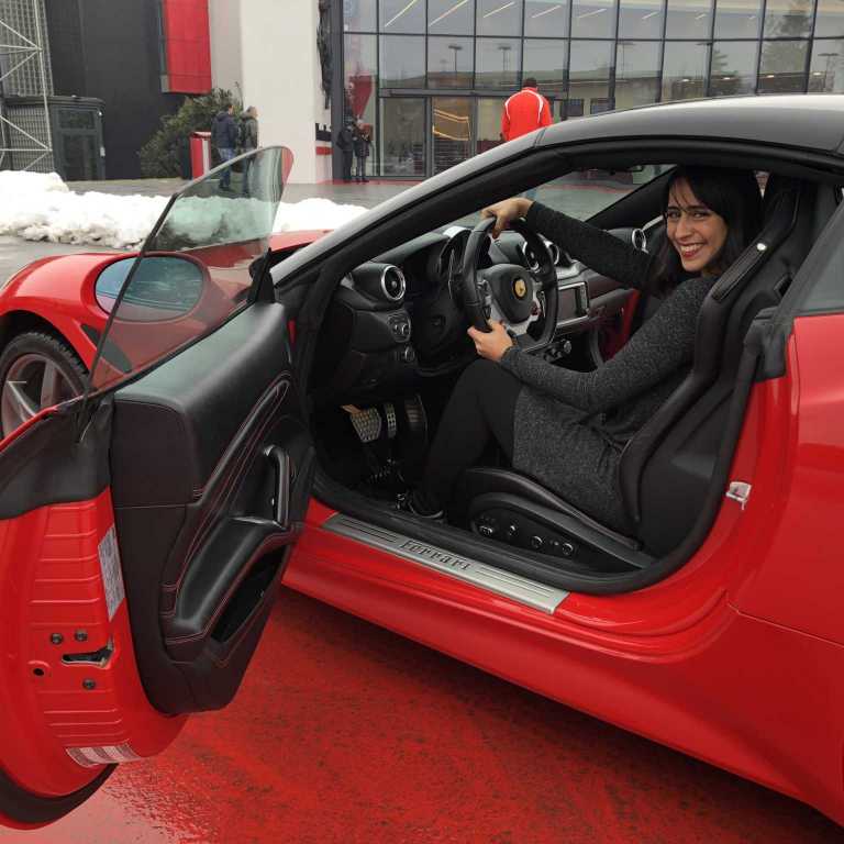 Dirigindo uma Ferrari em Maranello!