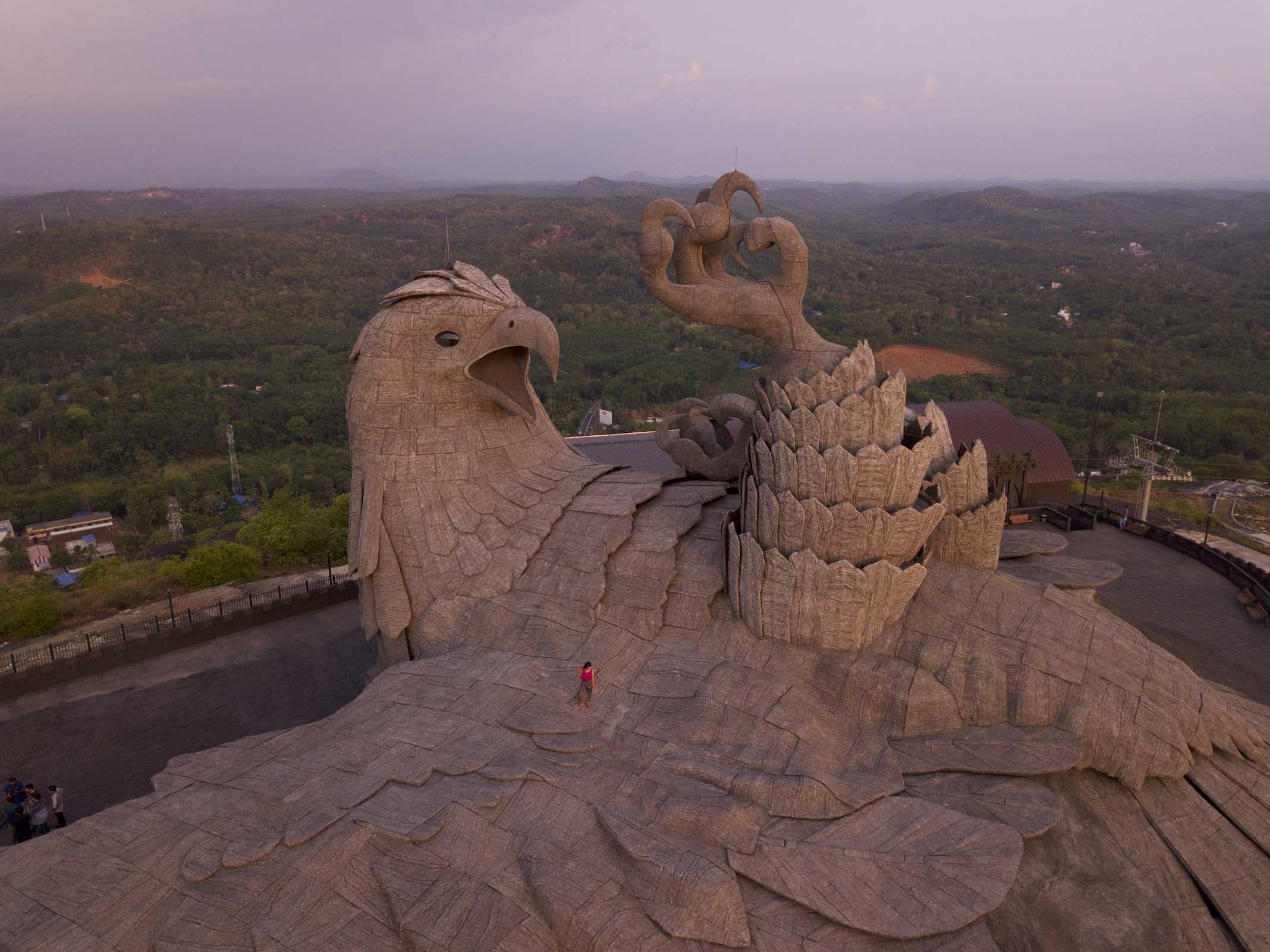 Jatayu Earth Center, maior estátua de águia do mundo