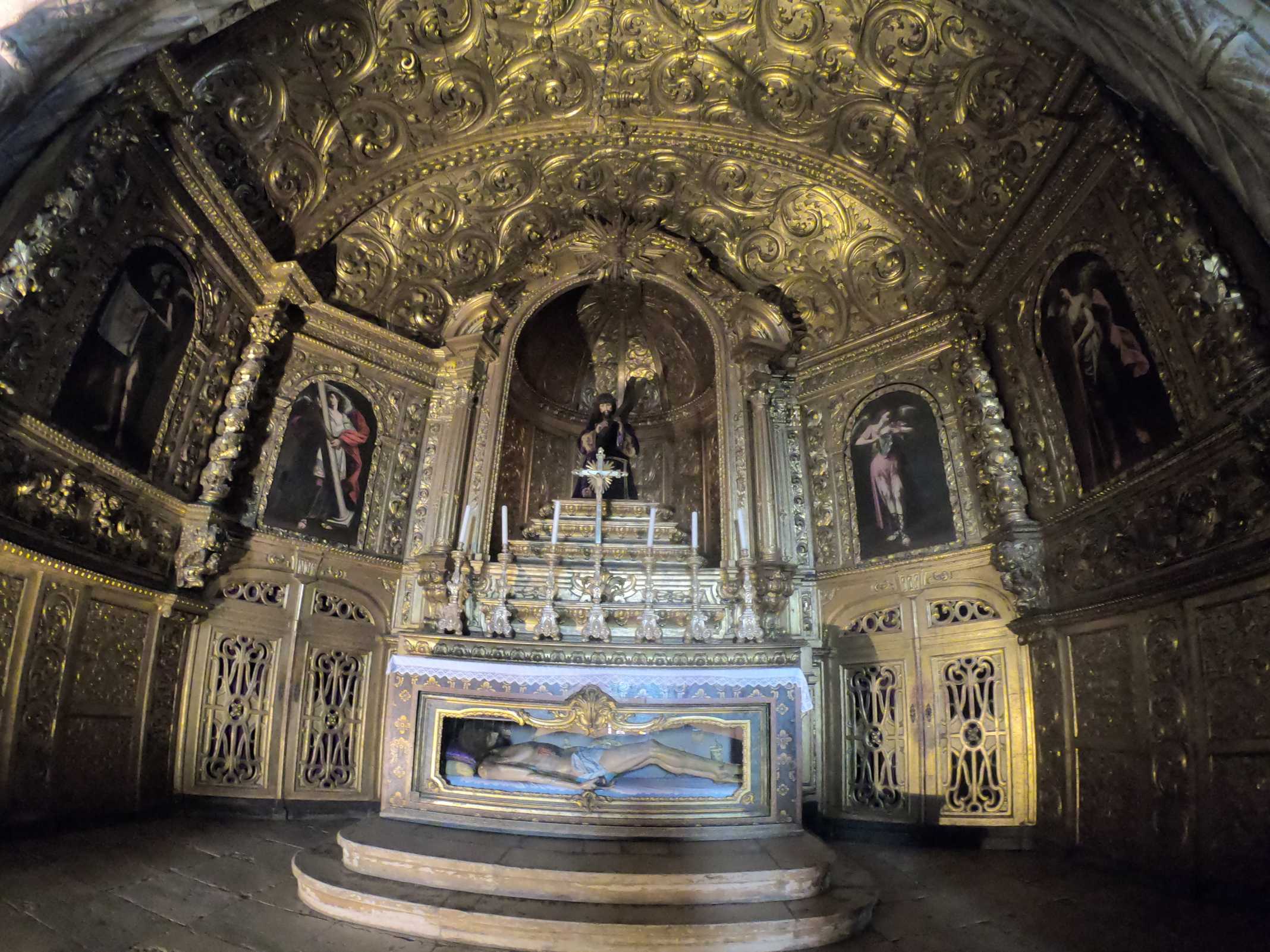 Capela dentro da Igreja do Mosteiro dos Jeronimos