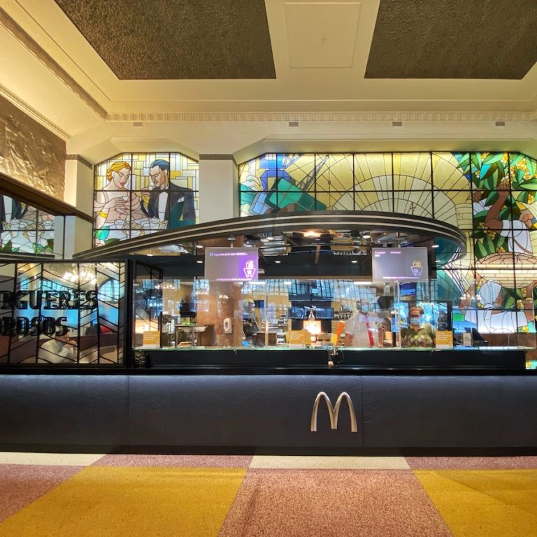 O McDonalds mais bonito do mundo!