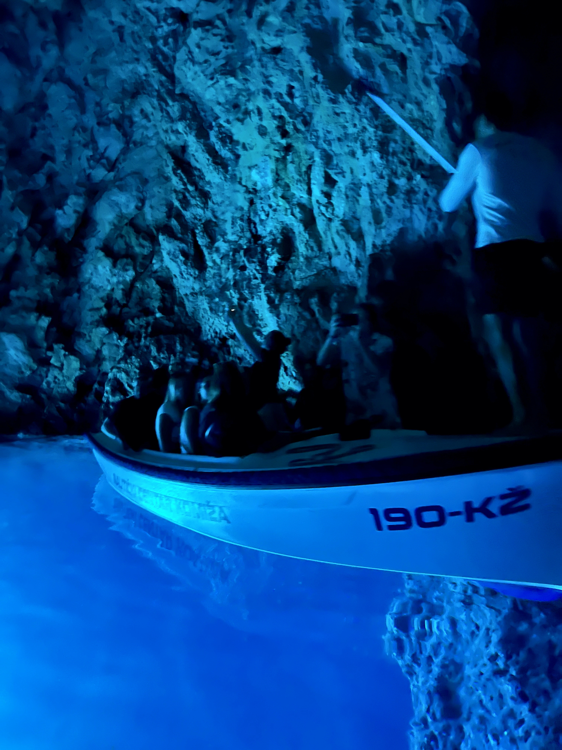 blue cave croacia preco