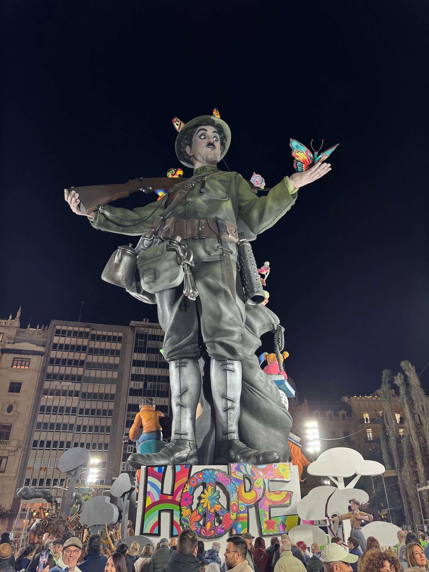falla ayuntamiento chaplin